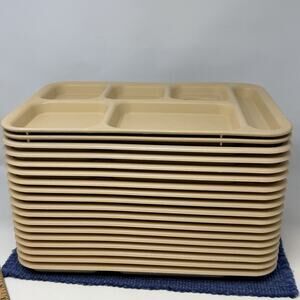 Cambro 6 Compartment Lunch Trays 10x14 Cafeteria Camping BBQ Lot of 18 Daycare